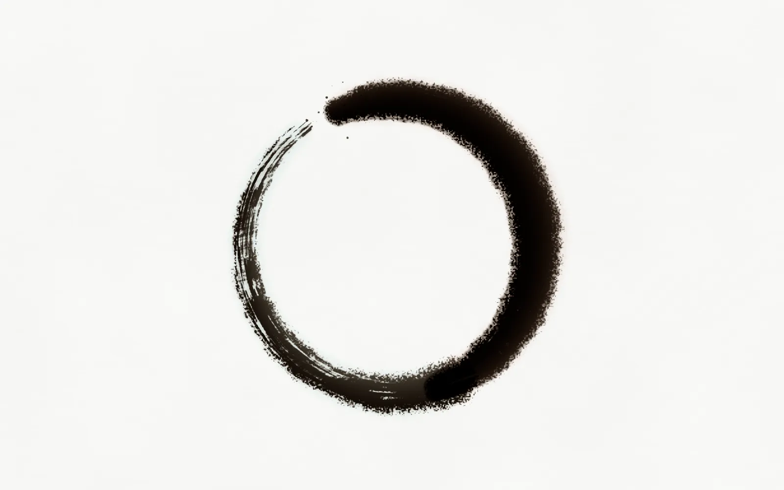 水墨画：白纸上一笔画成的圆。前半段饱墨深沉、晕染开来，略带暖意；后半段墨尽笔枯，留下微带淡蓝的灰色飞白。